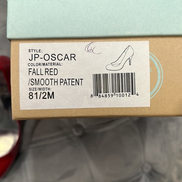 Patent leather red heels - Picture 3 of 3